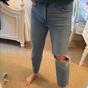 Madewell Perfect Vintage Jeans with Ripped Knee size 28